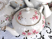 Vintage tea pots