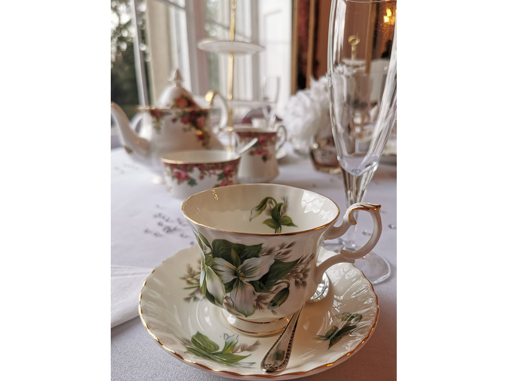 Vintage China for weddings by Elegance China Hire