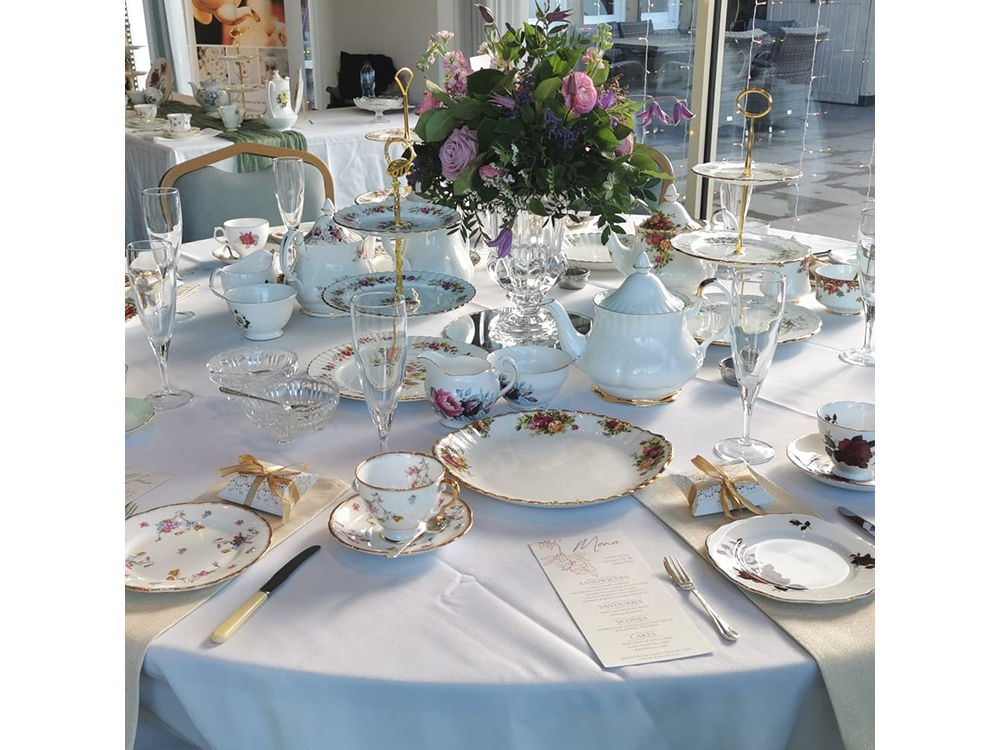Vintage China for weddings by Elegance China Hire