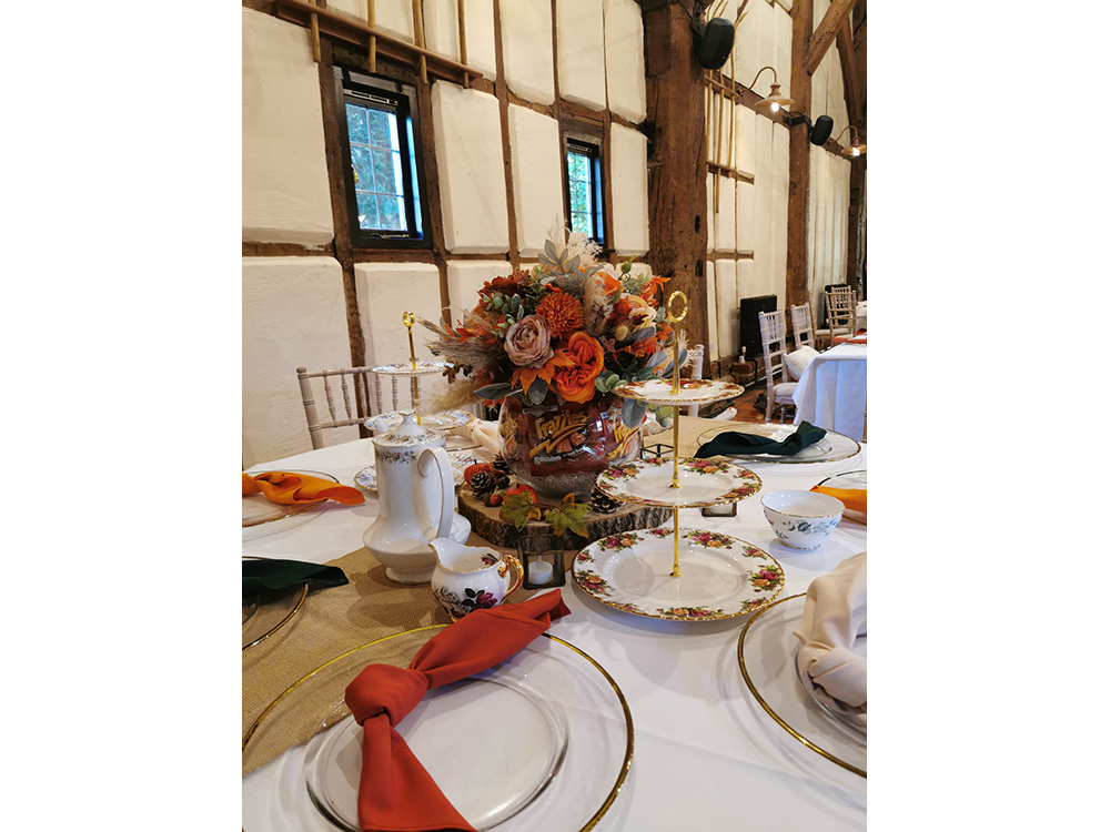 Vintage China for weddings by Elegance China Hire