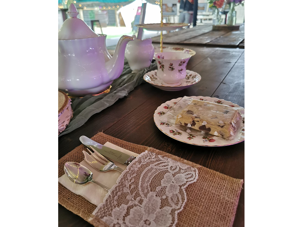 Vintage China for weddings by Elegance China Hire
